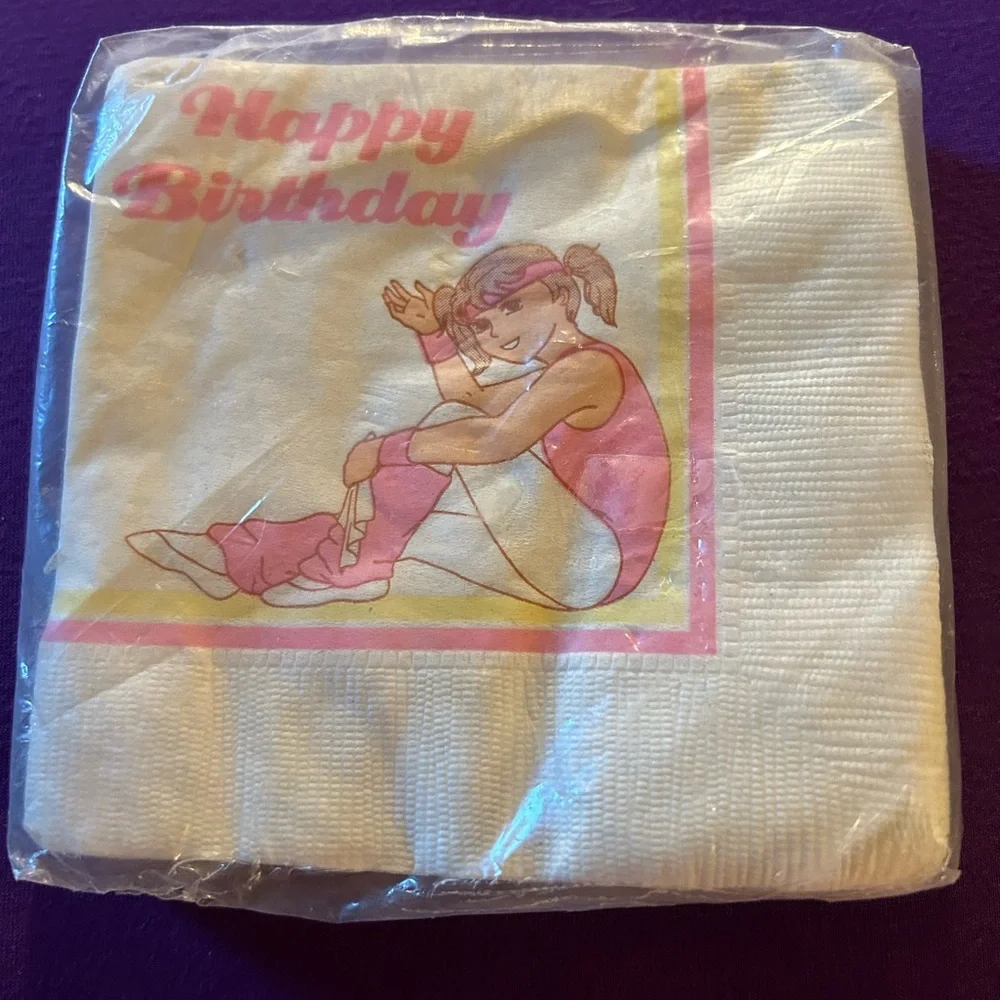 AMSCAN 80s NWT set of 16 Happy Birthday Beverage napkins. Measures 10x10 inches